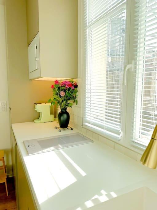 Appartement Le Temple Des Sorbets, Un Petit Cocon Parisien ! Parijs